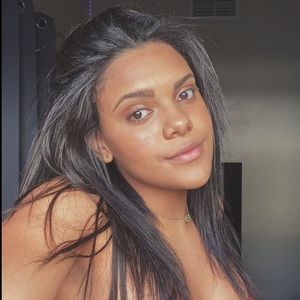 Meet your Posher, Sasha